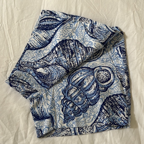 Lilly Pulitzer Callahan shorts - Picture 6 of 10